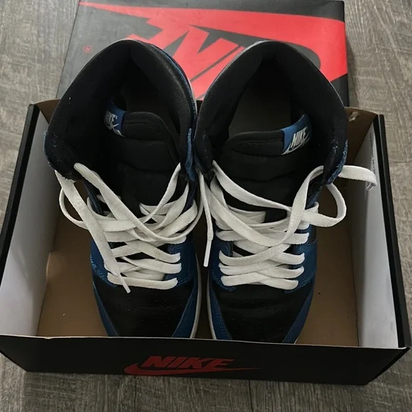 Nike Air Jordan 1 Retro High OG Blue Black Sneakers - Picture 5 of 12